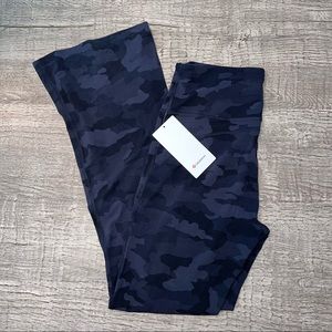 NWT Lululemon Groove Super-High-Rise Flared Pant nulu size 4 6 8 H3DC